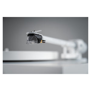 Pro-Ject Debut PRO B White Edition Turntable (Pick it PRO Balanced Cartridge)